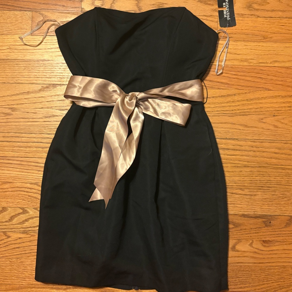 Forever 21 Black and Gold Strapless Sheath Dress